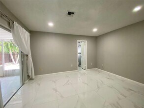 14347 SW 176th Terr in Miami, FL - Building Photo - Building Photo