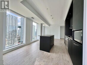 480-1480 Front St W in Toronto, ON - Building Photo - Building Photo