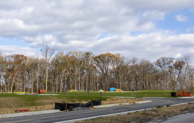 Water’s Landing in Essex, MD - Building Photo - Building Photo