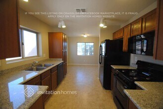 12563 W Charter Oak Rd in El Mirage, AZ - Building Photo - Building Photo