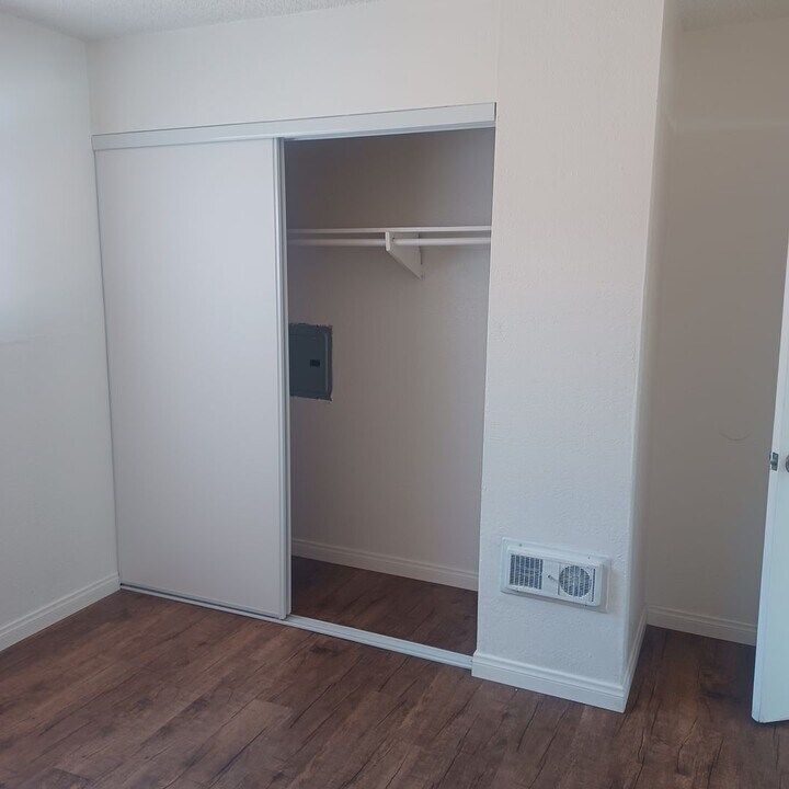 1619 Pentecost Way in San Diego, CA - Building Photo