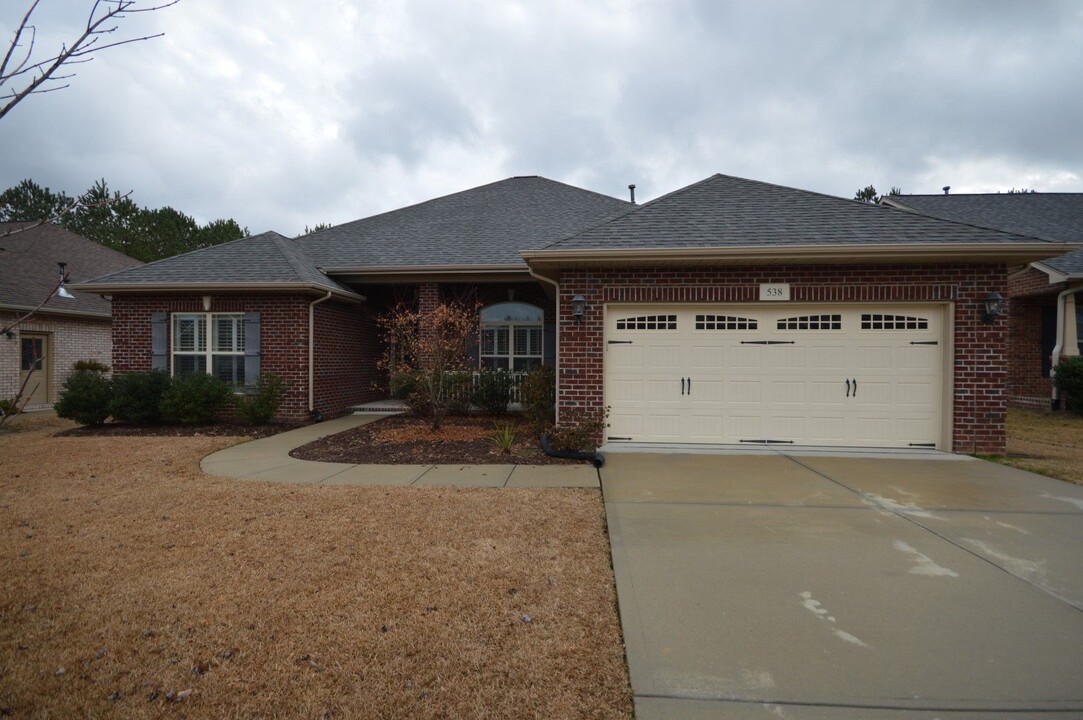 538 Sippihaw Oaks Dr in Fuquay Varina, NC - Building Photo