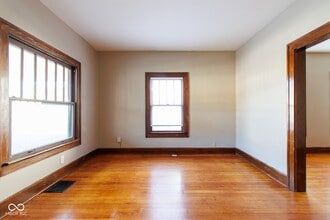 6363 Guilford Ave in Indianapolis, IN - Building Photo - Building Photo