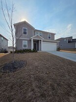 144 Watford Ln in Fountain Inn, SC - Building Photo