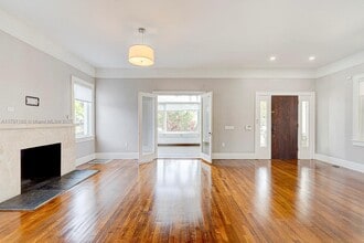 428 SW 23rd Rd in Miami, FL - Building Photo - Building Photo