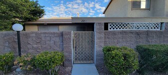 2216 Short Pine Dr in Las Vegas, NV - Building Photo