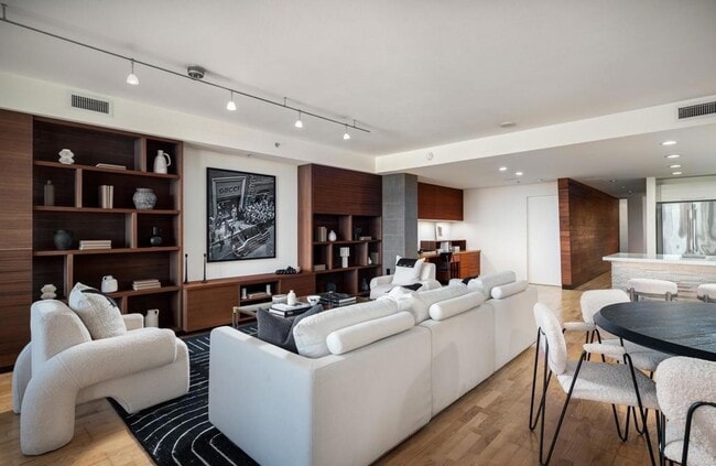 1431 Pacific Hwy, Unit 315 in San Diego, CA - Foto de edificio - Building Photo