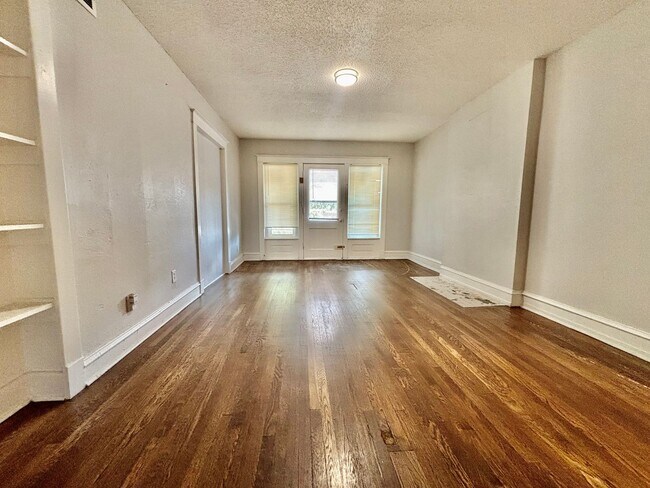 3532-3536 Troost Ave in Kansas City, MO - Building Photo - Building Photo