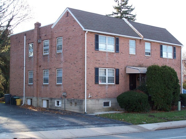 1220 - 1222 County Line Rd in Bryn Mawr, PA - Building Photo - Building Photo