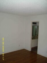 7740 Redlands St, Unit 1097 in Los Angeles, CA - Foto de edificio - Building Photo