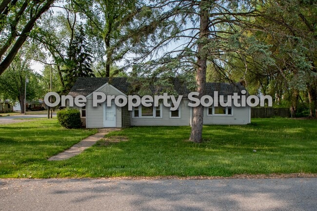 200 E 69th Pl in Merrillville, IN - Building Photo - Building Photo