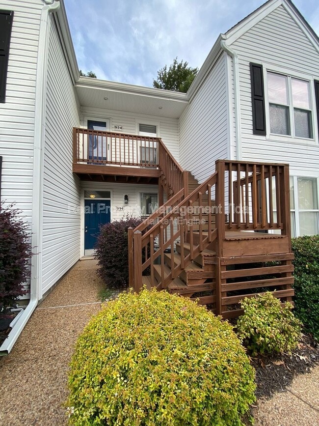 924 Ironwood Dr