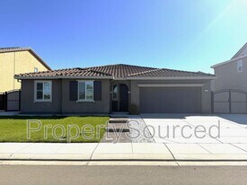 1978 Memorial Ln in Manteca, CA - Building Photo