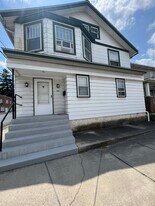 733 York St in Hanover, PA - Building Photo