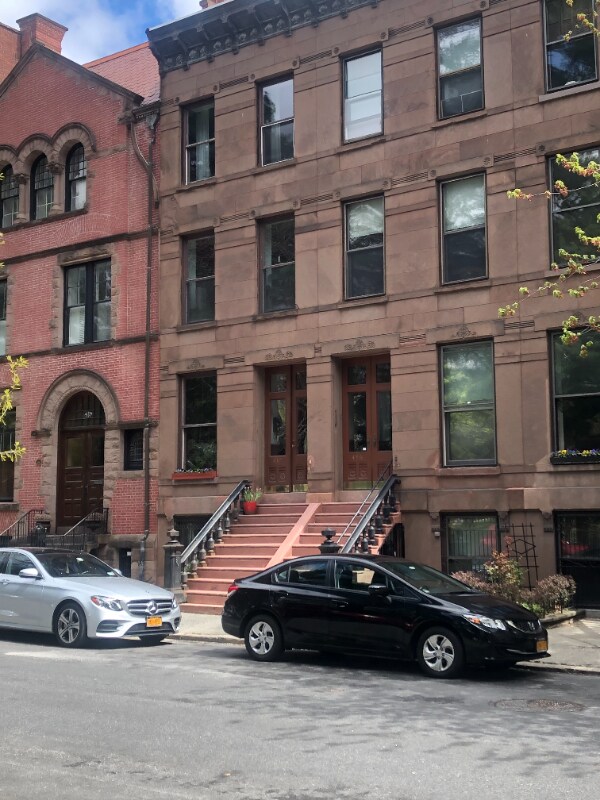 437 State St in Albany, NY - Building Photo - Building Photo