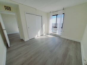 60 Strawberry Hill Ave in Stamford, CT - Building Photo - Building Photo