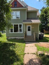 1050 Washington St in Wisconsin Rapids, WI - Building Photo - Building Photo