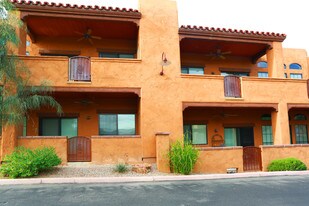 Cortland Las Casas in Tucson, AZ - Building Photo