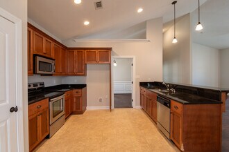 1204 Stone Meadows Ct in Grovetown, GA - Building Photo - Building Photo