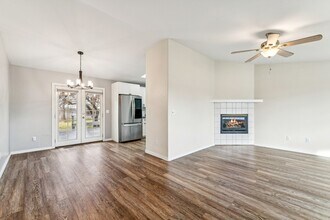 2036 E Oakridge Ct in Boise, ID - Building Photo - Building Photo