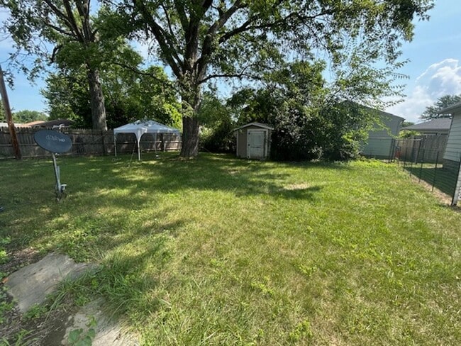 1541 Maine Ave-Unit -1541 in Lorain, OH - Building Photo - Building Photo