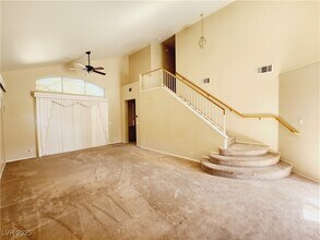 1725 Wandering Winds Way in Las Vegas, NV - Building Photo - Building Photo