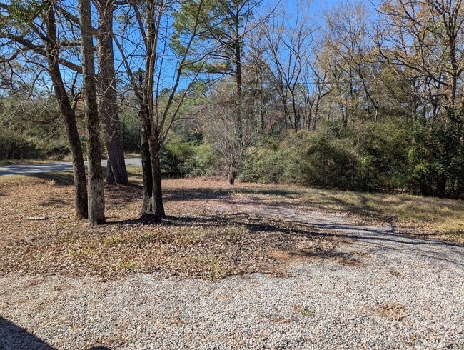 232 Allen Memorial Dr SW in Milledgeville, GA - Building Photo - Building Photo