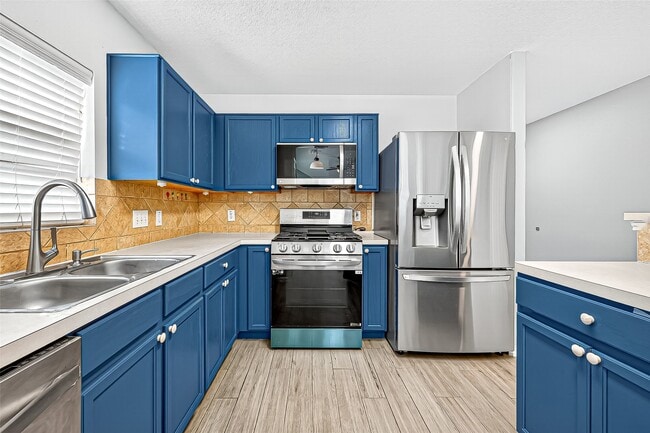 4730 Pin Oak Creek Ln