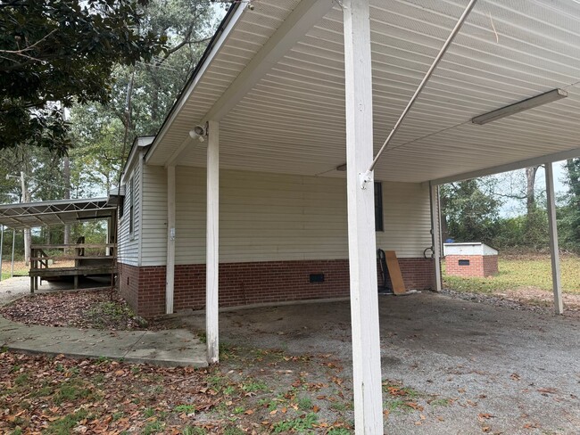 631 Benton Pond Rd in Fremont, NC - Building Photo - Building Photo