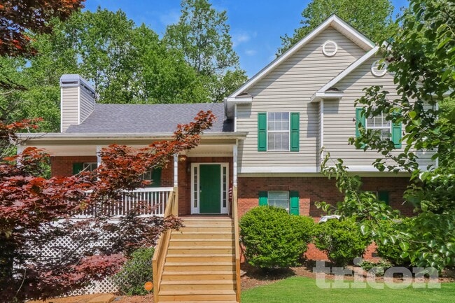 property at 3698 Autumn View Dr