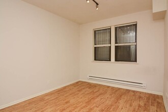 2837 W Palmer St in Chicago, IL - Building Photo - Building Photo