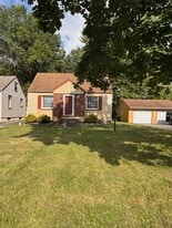 817 Taylor in Girard, OH - Building Photo