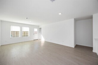 4915 Esperanza Ter Dr in Richmond, TX - Building Photo - Building Photo