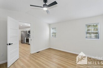 1909 S Glenn Ave in Wichita, KS - Building Photo - Building Photo