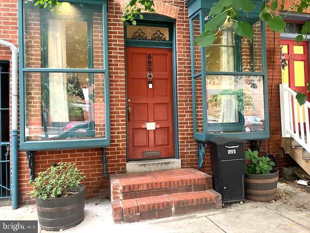 property at 524 S Bond St