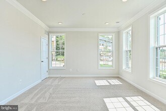 12569 Todd Ln in Fairfax, VA - Building Photo - Building Photo