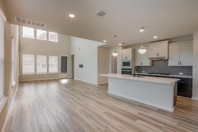 506 Retozo Cv in Liberty Hill, TX - Building Photo - Building Photo