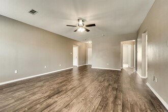 403 Apple Tree Ln in Rockwall, TX - Building Photo - Building Photo