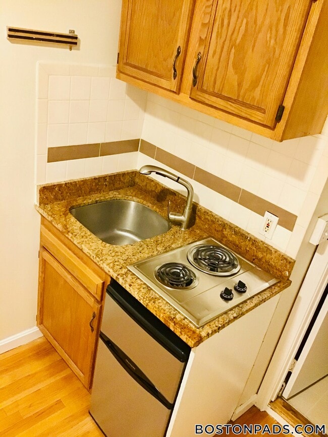 10 Wait St, Unit 300 in Boston, MA - Building Photo - Building Photo