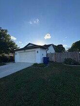 1371 Thornbank Ln in Royal Palm Beach, FL - Building Photo - Building Photo