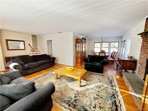 215 Harriman Rd in Irvington, NY - Building Photo - Building Photo