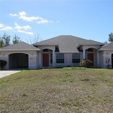 5773 Marina Rd in Bokeelia, FL - Building Photo - Building Photo