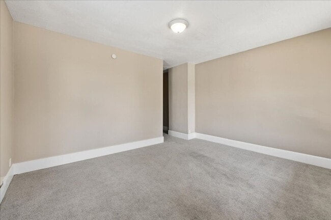 4114 E Washington St in Indianapolis, IN - Building Photo - Building Photo