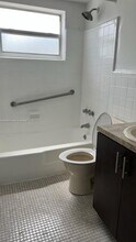 1607 NW 16th Ave in Miami, FL - Building Photo - Building Photo