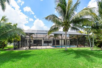 10391 Boca Woods Ln in Boca Raton, FL - Building Photo - Building Photo