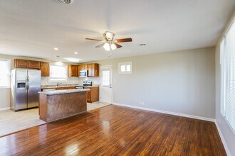 2607 Scott Dr in Clarksville, TN - Building Photo - Building Photo