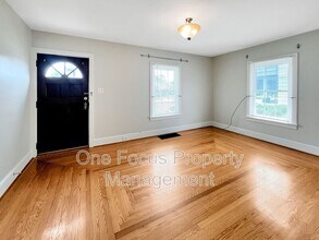 405 N Arch St in Montoursville, PA - Building Photo - Building Photo