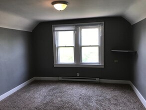 910 N Ewing St in Indianapolis, IN - Building Photo - Building Photo