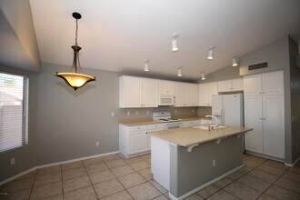 14900 W Honeysuckle Ln in Surprise, AZ - Building Photo - Building Photo