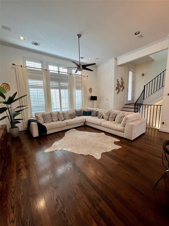 property at 6109 Stillman St